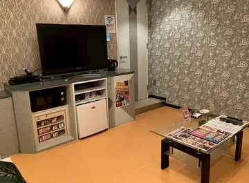 ホテル どんぐりころころ 102号室の室内